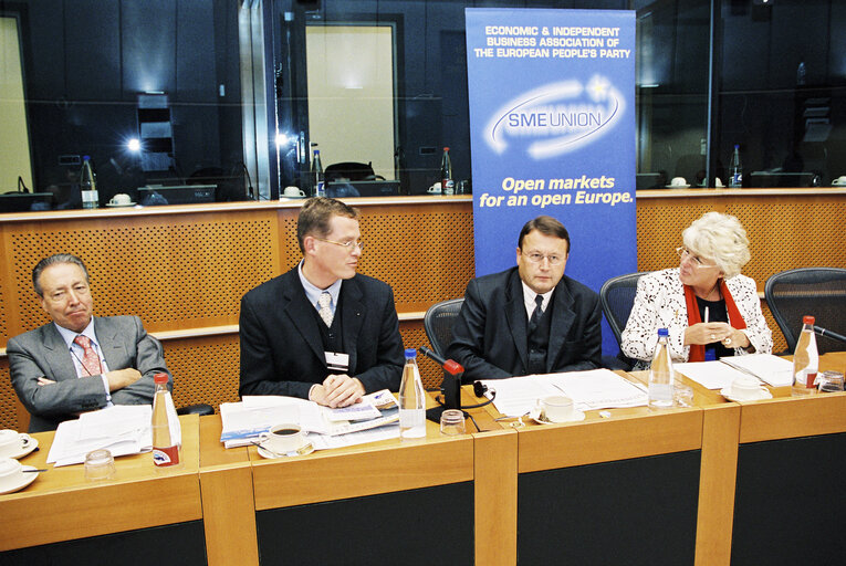 Foto 7: Small and Medium Enterprises Union Meeting