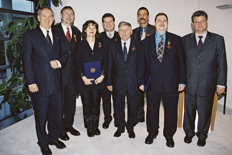 Foto 5: German MEPs are awarded the German 'Verdienstkreuz' (Merit Cross of the Federal Republic of Germany)