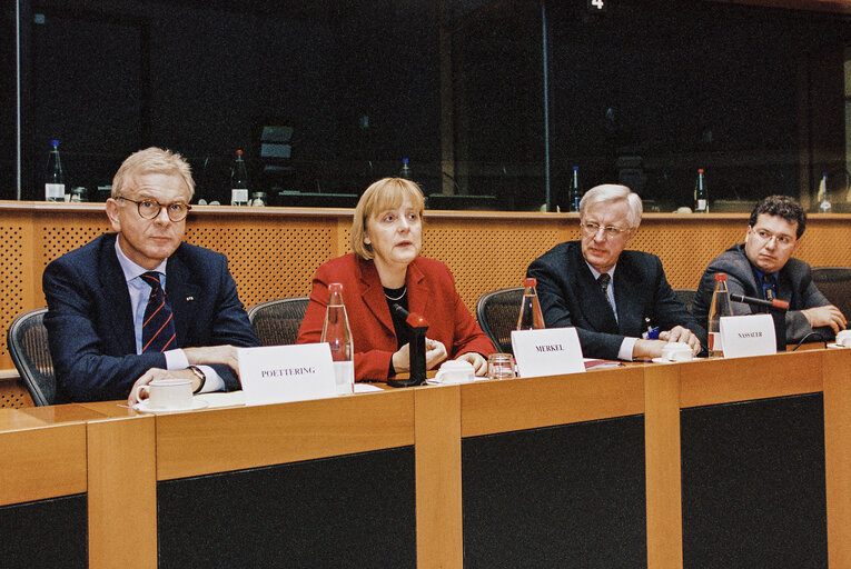 Zdjęcie 9: Meeting with german MEP's and the CDU's first ever female Leader.