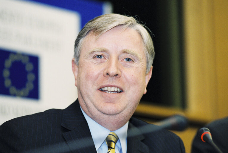 Foto 1: First press conference of Pat COX as EP President after his election in Strasbourg