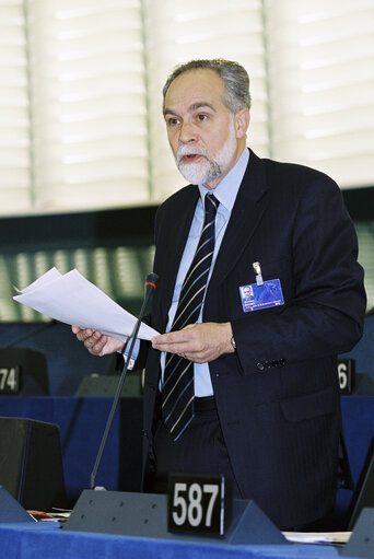 Foto 2: MEP Dominique F.C. SOUCHET takes part in a plenary session in Strasbourg