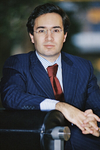 Fotó 2: Portrait of MEP Jorge MOREIRA DA SILVA in Brussels