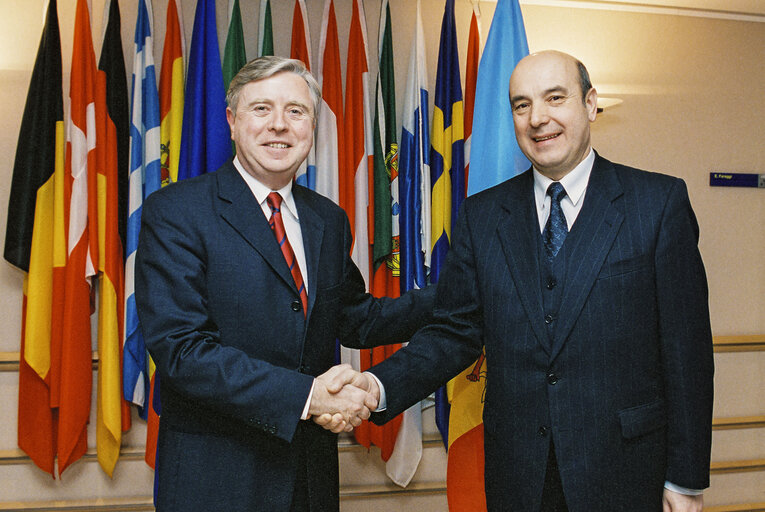Pat COX EP President meets with Nicolae DUDAU