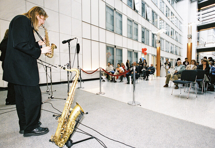 Fotografia 17: Open days at the European Parliament in Brussels on May 2002.