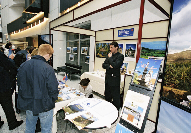 Fotografia 14: Open days at the European Parliament in Brussels on May 2002.