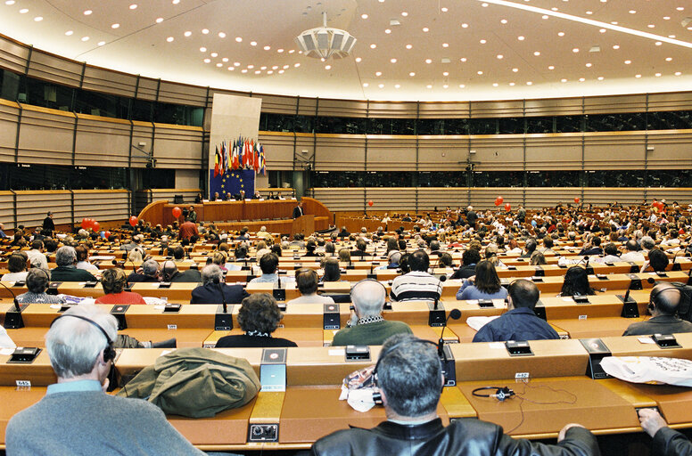 Fotogrāfija 23: Open days at the European Parliament in Brussels on May 2002.