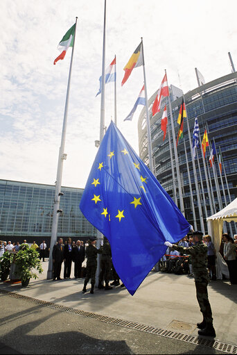 Suriet 9: Open days at the European Parliament in Strasbourg on May 2002.