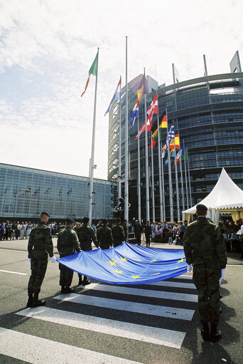 Foto 7: Open days at the European Parliament in Strasbourg on May 2002.