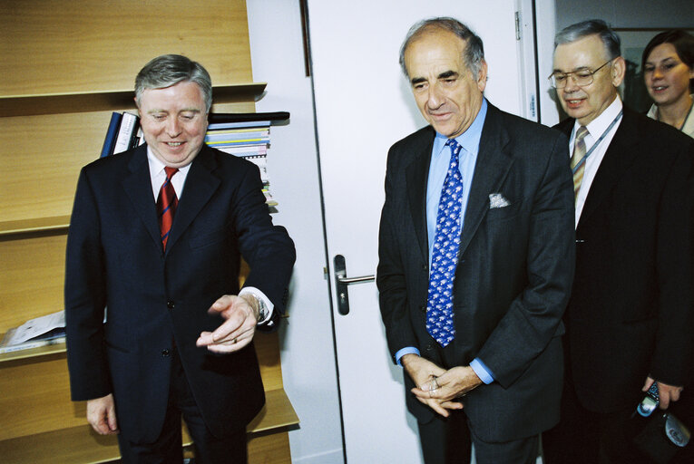 Φωτογραφία 1: EP President meets with French journalist Jean-Pierre ELKABBACH