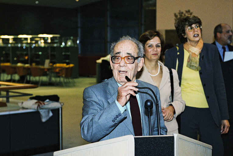 Fotogrāfija 5: Exhibition of Traditional Musical Instruments from Greece