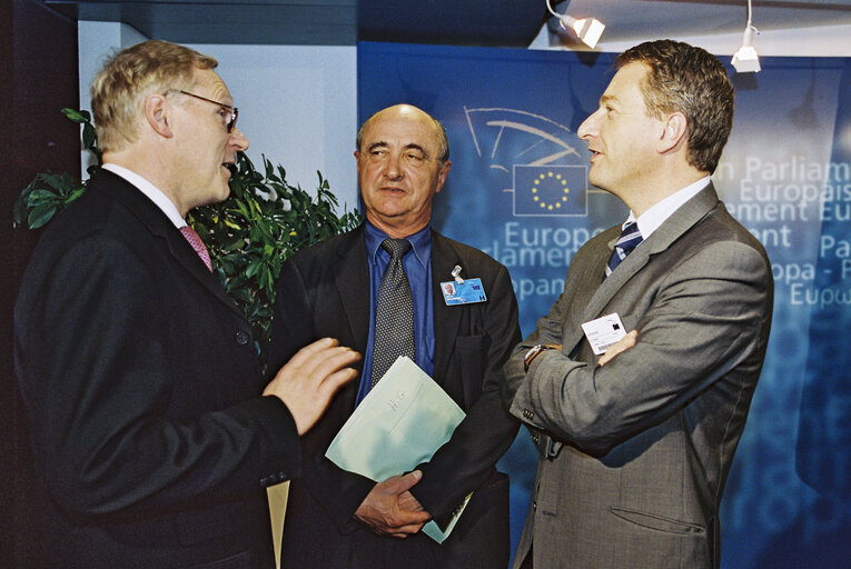 Photo 8 : EP President meets with the French Minister for Agriculture Herve GAYMARD in Strasbourg