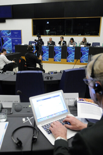 Foto 15: Press conference on European Research and Innovation.