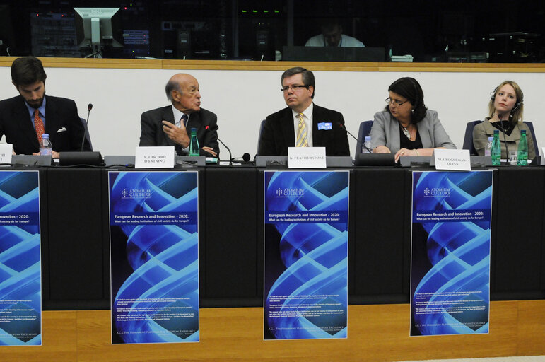 Foto 20: Press conference on European Research and Innovation.