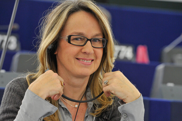 Fotografie 1: Constance LE GRIP-Portraits in Plenary in Strasbourg