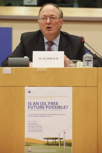 Science and Technology Options Assessment (STOA) - Is an oil free future possible ? - The science, technology and economics of running Europe without oil