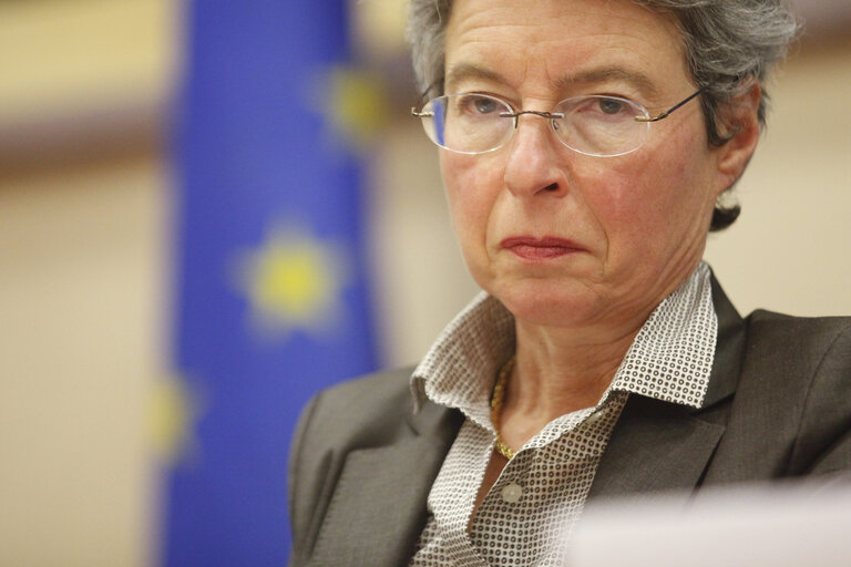 Fotagrafa 7: Science and Technology Options Assessment (STOA) - Is an oil free future possible ? - The science, technology and economics of running Europe without oil