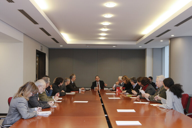 Fotogrāfija 7: Italian MEPs meet Italian NGO's representatives of the Link 2007 organization