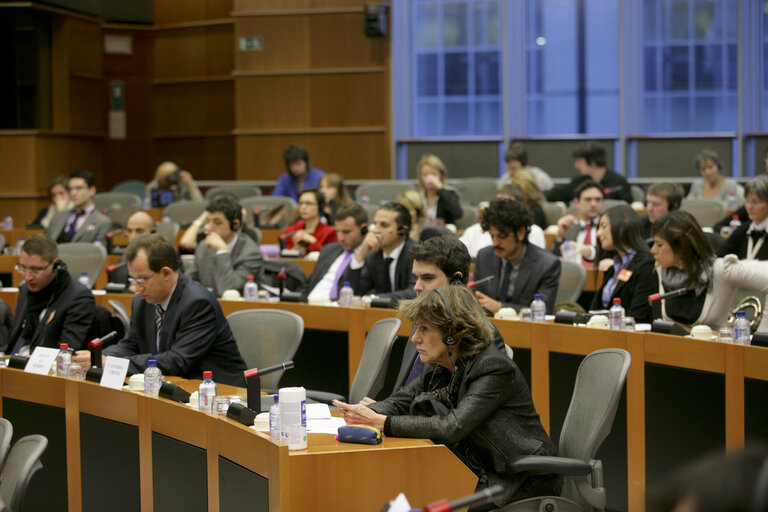 Foto 4: EPP Hearing: drugs, addictions and drug trafficking