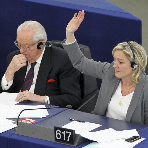 Foto 29: MEPS Jean Marie Le Pen et Marine Le Pen