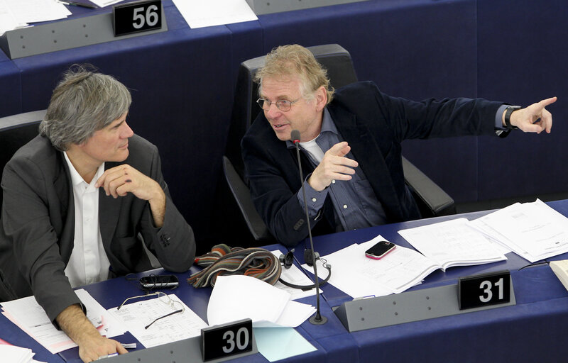 Foto 6: Hemicycle du Parlement. Vote du budget