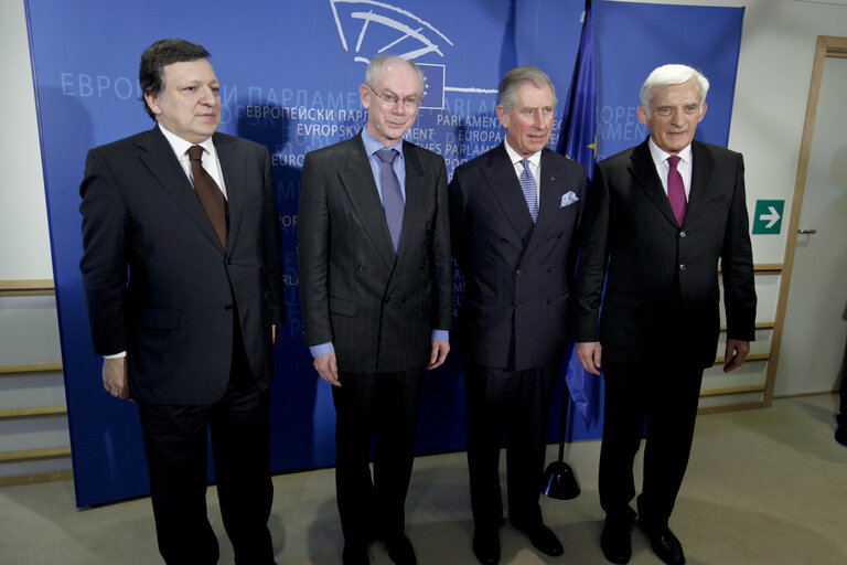 Fotografie 4: Welcoming of HRH Prince Charles, Prince of Wales by Jerzy Buzek, Herman Van Rompuy and José Manuel Barroso