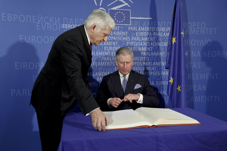 Fotografie 2: Welcoming of HRH Prince Charles, Prince of Wales by Jerzy Buzek, Herman Van Rompuy and José Manuel Barroso