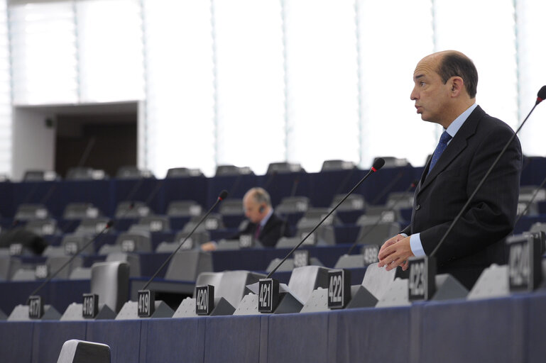 Fotografie 25: Plenary session week 50 2013 in Strasbourg - Joint debate - Justice