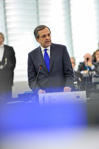 Снимка 7: EC President Jose BARROSO in Plenary Debate on the Programme of the Greek Presidency