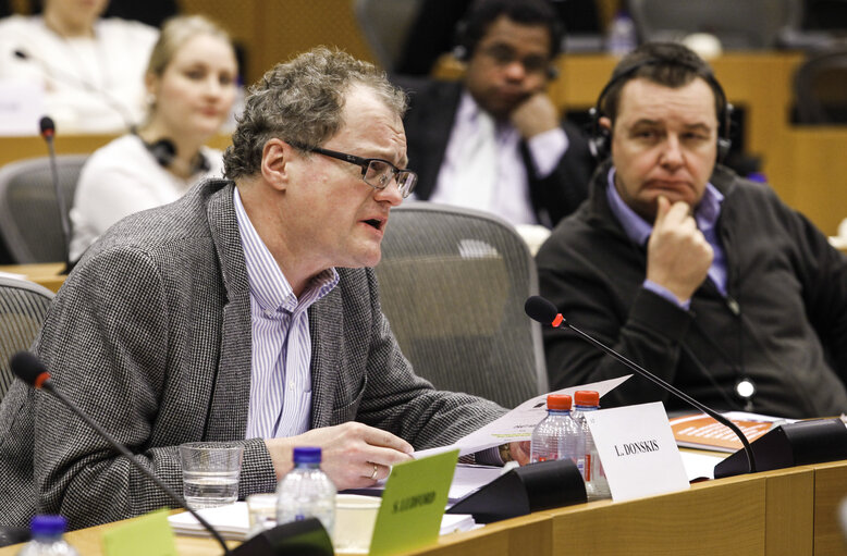 Fotografi 5: DROI Hearing on the human rights situation in West Papua, Republic of Indonesia