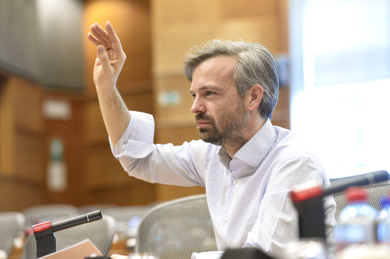 Suriet 12: MEP Martin EHRENHAUSER at the European Parliament in Brussels