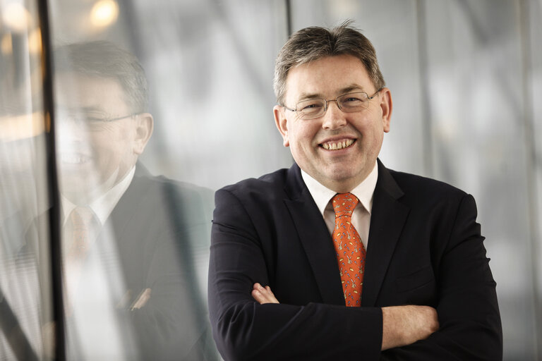 Fotografia 8: MEP Derk Jan EPPINK at the European Parliament in Brussels