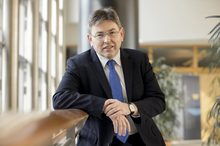 Fotografia 4: MEP Derk Jan EPPINK at the European Parliament in Brussels