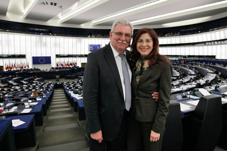 Foto 7: Werner LANGEN, Romana JORDAN in Plenary during session week 11 2014 in Strasbourg