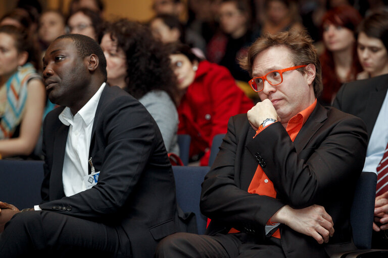 Fotografie 8: One World Human Rights film festival. A Sakharov Prize Network event in cooperation with People in Need. Debate following the screening of Shady Chocolate, a film on child labor.