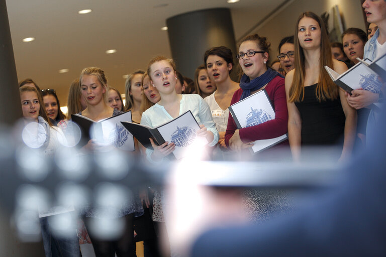 Fotogrāfija 1: School choir from Neustrelitz