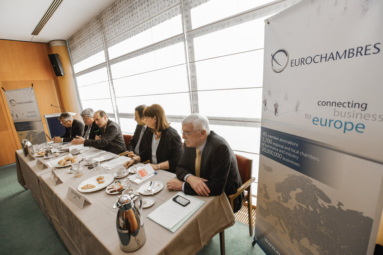 Zdjęcie 3: SME Intergroup with Eurochambres representatives