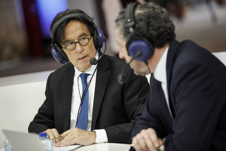 Photo 9 : Euranet debate