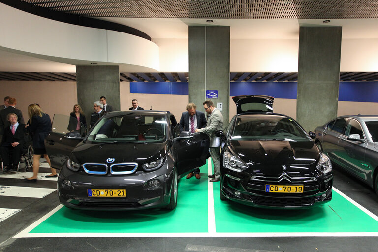 Photo 14: Electric car Citroen DS Electric car BMW I3