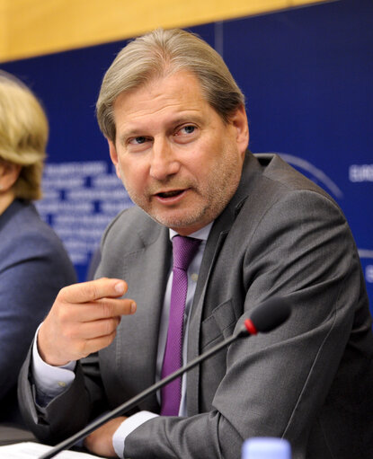 Fotó 10: Press Conference with regional Development Committee Chair Danuta HUBNER, commissioner for regional Policy Johannes HAHN and rapporter Rosa ESTARAS FERRAGUT