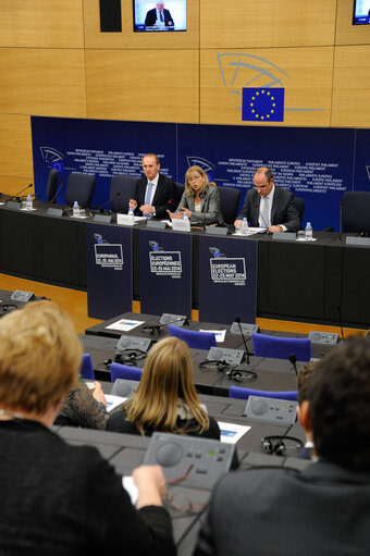 Photo 19 : Press Conference with MEP Othmar KARAS and Anni PODIMATA