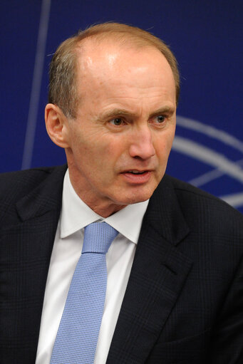 Photo 14 : Press Conference with MEP Othmar KARAS and Anni PODIMATA