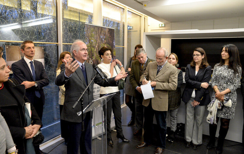 Foto 3: Opening of the exhibition 30 years of Sakharov Prize by Agence Magnum in   Lieu d'Europe  in Strasbourg in presence of EP President