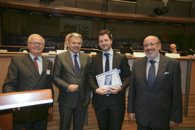 Fotografie 2: ALDE Jean Rey international Prize awards