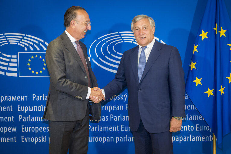 Fotografie 1: Antonio TAJANI - EP President meets with Jorge DOMECQ, Chief Executive of European Defence Agency