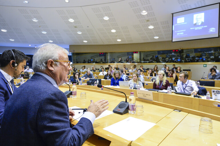 Photo 14: Press Seminar - European Youth Media Days. Opening Session