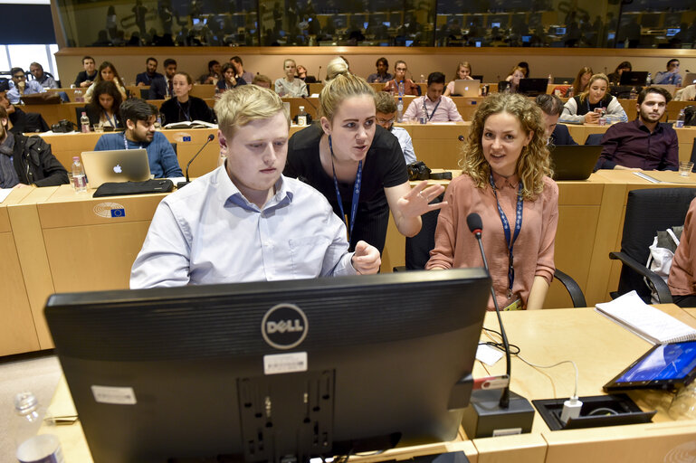 Photo 20: Press Seminar - European Youth Media Days. Closing Session