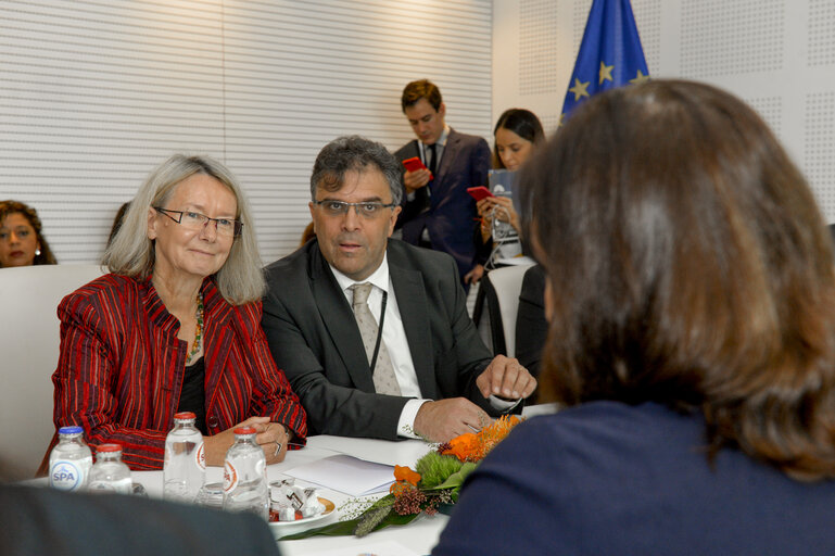 Снимка 5: Euro-Latin American Parliamentary Assembly - Visit of the Andean Parlement and the National Assembly of Ecuador - Meeting with EP Vice-President Evelyne GEBHARDT