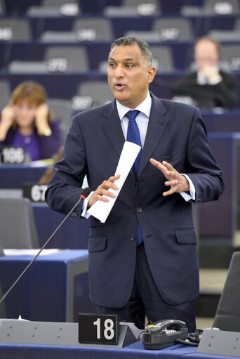 Foto 34: Plenary session week 43 2017 in Strasbourg - Conclusions of the European Council meeting of 19 and 20 October 2017 and presentation of the Leaders’ Agenda (Building our future together) - European Council and Commission statements