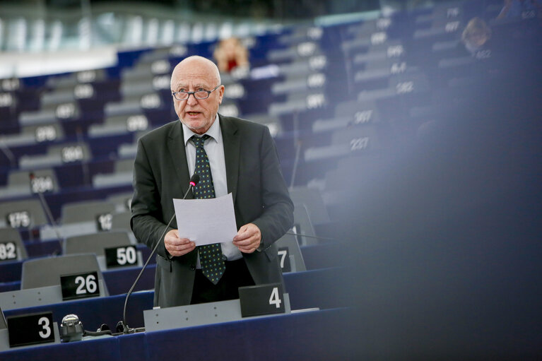 Valokuva 20: Plenary session week 43 2017 in Strasbourg - Conclusions of the European Council meeting of 19 and 20 October 2017 and presentation of the Leaders’ Agenda (Building our future together) European Council and Commission statements