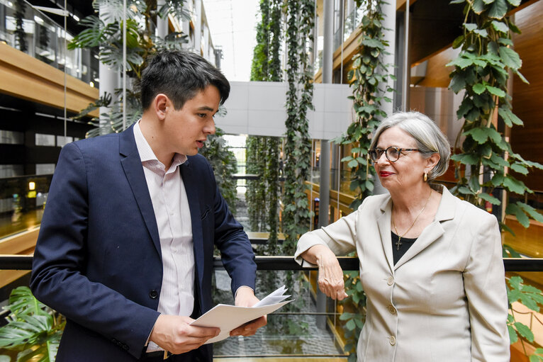 Fotografija 2: Mireille d'ORNANO in the European Parliament in Strasbourg